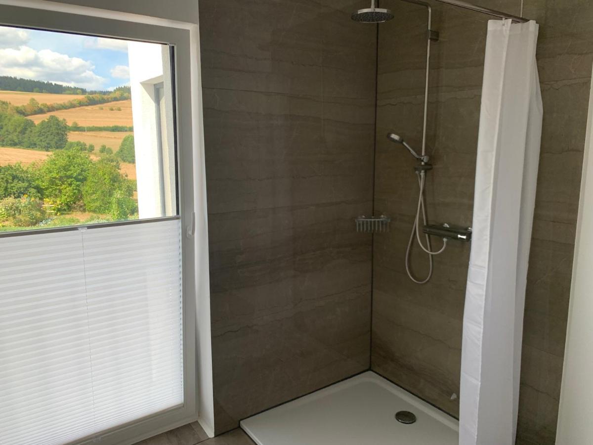 Eifel24, Neues Und Barrierefreies Appartement Mit Terrasse Schwirzheim Екстериор снимка